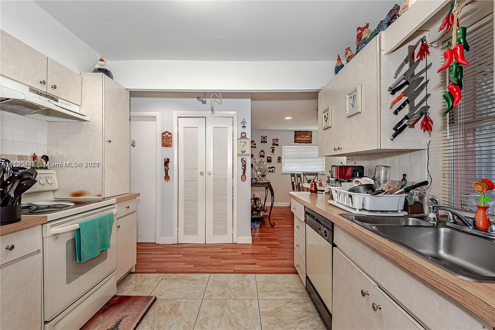 1180 NW 72nd Ter - Image 1